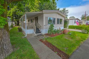 443 Ashwood Dr, Grants Pass, OR 97526 - Photo 1