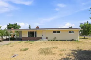 5333 Hilldale St, Klamath Falls, OR 97603 - Photo 3