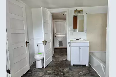 731 W 2nd Street, Medford, OR 97501 - Photo 15