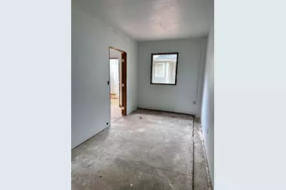 731 W 2nd Street, Medford, OR 97501 - Photo 33