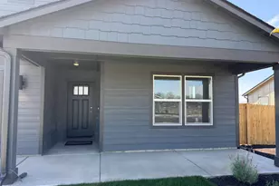 237 SE Peppermint Loop, Culver, OR 97734 - Photo 3