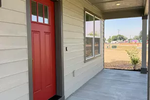 251 SE Peppermint Loop, Culver, OR 97734 - Photo 3