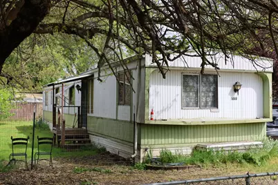 2685 Avenue A, White City, OR 97503 - Photo 1