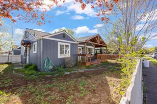 248 NW 3rd St, Redmond, OR 97756 - Photo 3