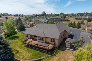 2310 SE Bitterbrush Dr, Madras, OR 97741 - Photo 59