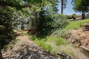 122 NW Rook Dr, Grants Pass, OR 97526 - Photo 27