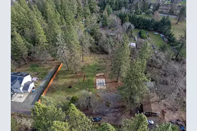 1329 W Evans Creek Road, Rogue River, OR 97537 - Photo 1
