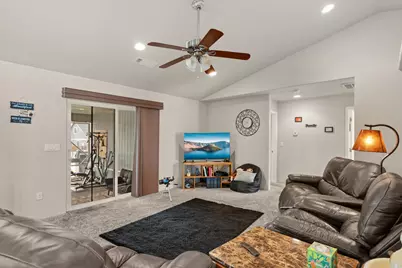 628 Barton Road, Eagle Point, OR 97524 - Photo 13