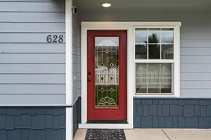 628 Barton Rd, Eagle Point, OR 97524 - Photo 5