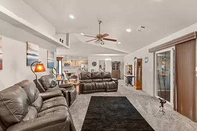 628 Barton Road, Eagle Point, OR 97524 - Photo 15