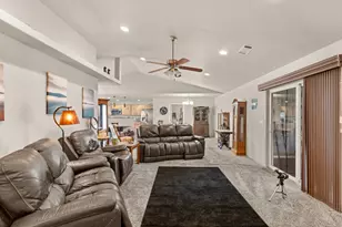 628 Barton Rd, Eagle Point, OR 97524 - Photo 15