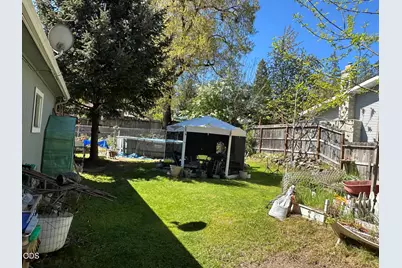 1111 NW B Street, Grants Pass, OR 97526 - Photo 3