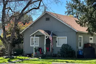 1111 NW B St, Grants Pass, OR 97526 - Photo 1