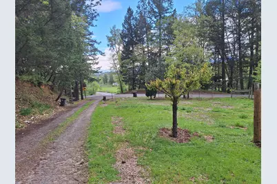 [Address not provided], Grants Pass, OR 97527 - Photo 1