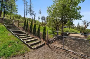 2220 Butte Falls Hwy, Eagle Point, OR 97524 - Photo 51