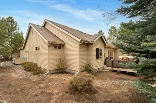 900 Victoria Falls Dr, Redmond, OR 97756 - Photo 37