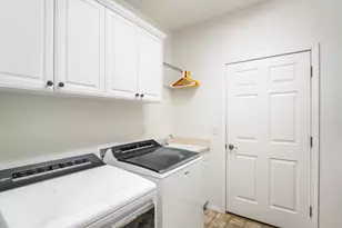 900 Victoria Falls Dr, Redmond, OR 97756 - Photo 27