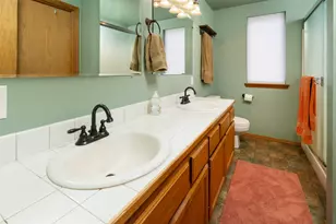 3128 NE Cromwell Ct, Bend, OR 97701 - Photo 13