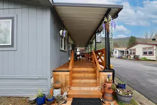 20055 Hwy 62, Shady Cove, OR 97539 - Photo 27