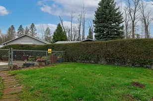 20055 Hwy 62, Shady Cove, OR 97539 - Photo 35