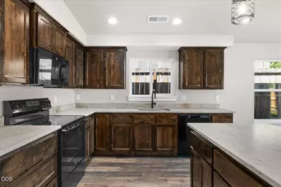 1834 Ingram Lane, Medford, OR 97501 - Photo 11