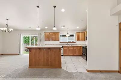 602 Barton Road, Eagle Point, OR 97524 - Photo 9