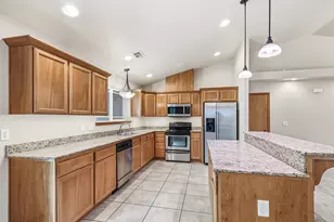 602 Barton Rd, Eagle Point, OR 97524 - Photo 11