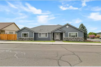 602 Barton Road, Eagle Point, OR 97524 - Photo 31