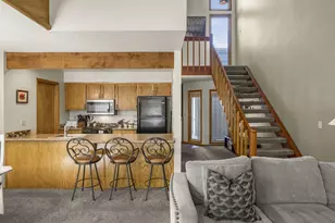 17755 Lake Aspen Ct, Sunriver, OR 97707 - Photo 9