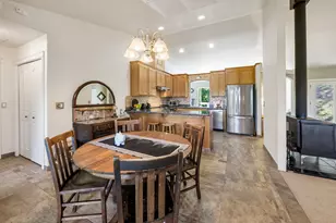 16445 Meadows Rd, White City, OR 97503 - Photo 13