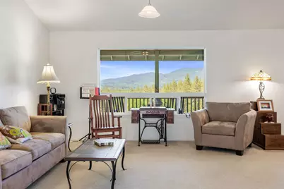 16445 Meadows Road, White City, OR 97503 - Photo 9