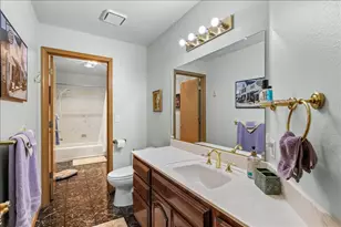 8959 John Day Dr, Gold Hill, OR 97525 - Photo 25