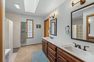 8959 John Day Dr, Gold Hill, OR 97525 - Photo 17