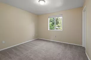 61009 Lodgepole Dr, Bend, OR 97702 - Photo 7