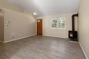 61009 Lodgepole Dr, Bend, OR 97702 - Photo 3