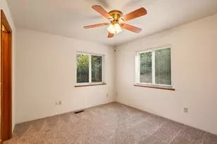 1701 NE Foothill Blvd, Grants Pass, OR 97526 - Photo 27