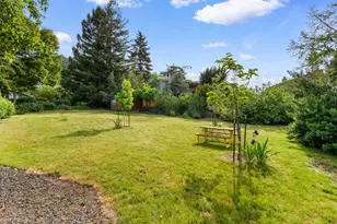 1701 NE Foothill Blvd, Grants Pass, OR 97526 - Photo 19