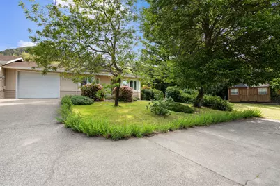 1701 NE Foothill Boulevard, Grants Pass, OR 97526 - Photo 5