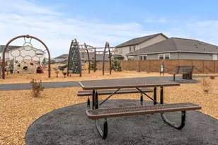 21229 SE Pelee Dr, Bend, OR 97702 - Photo 5