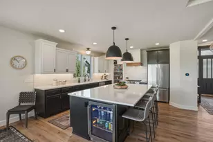 61807 Fall Creek Loop, Bend, OR 97702 - Photo 11