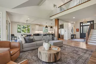 61807 Fall Creek Loop, Bend, OR 97702 - Photo 7
