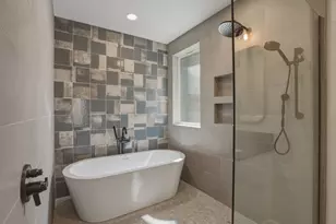 61807 Fall Creek Loop, Bend, OR 97702 - Photo 17