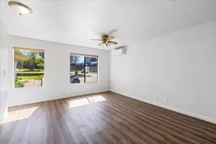 1300 Daisy Ln, Grants Pass, OR 97527 - Photo 17