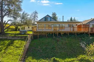 1300 Daisy Ln, Grants Pass, OR 97527 - Photo 51