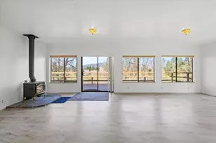 1300 Daisy Ln, Grants Pass, OR 97527 - Photo 23