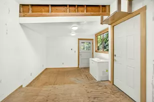 945 Hillview Dr, Ashland, OR 97520 - Photo 41