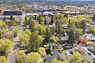 521 NW Georgia Ave, Bend, OR 97703 - Photo 29