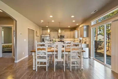 746 N Roundhouse Court, Sisters, OR 97759 - Photo 7