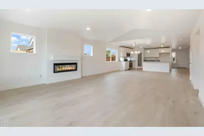 406 NW Monte Vista Avenue #124, Madras, OR 97741 - Photo 7
