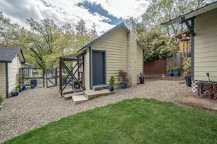 1203 4th Ave, Gold Hill, OR 97525 - Photo 35